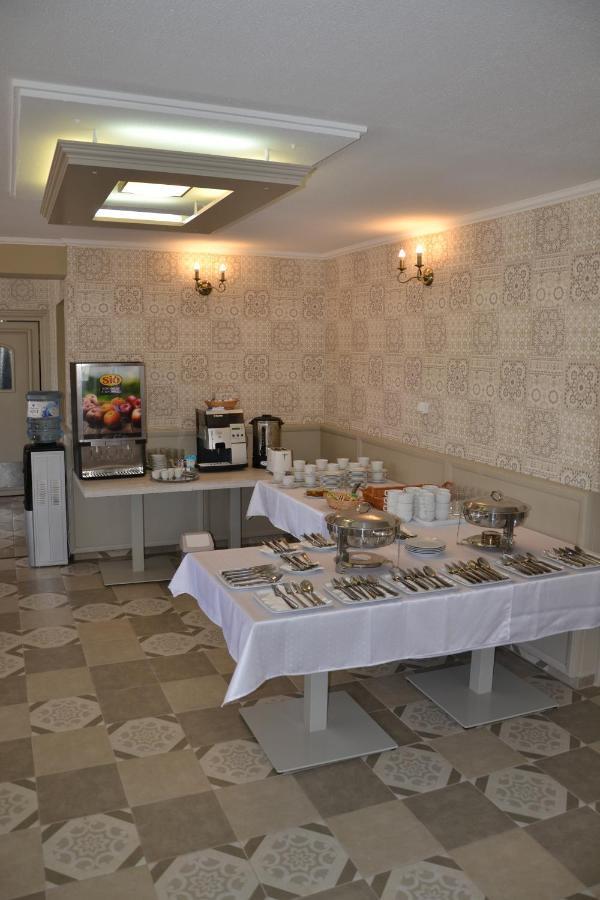 Aranyszarvas Panzió Szarvas Exterior foto